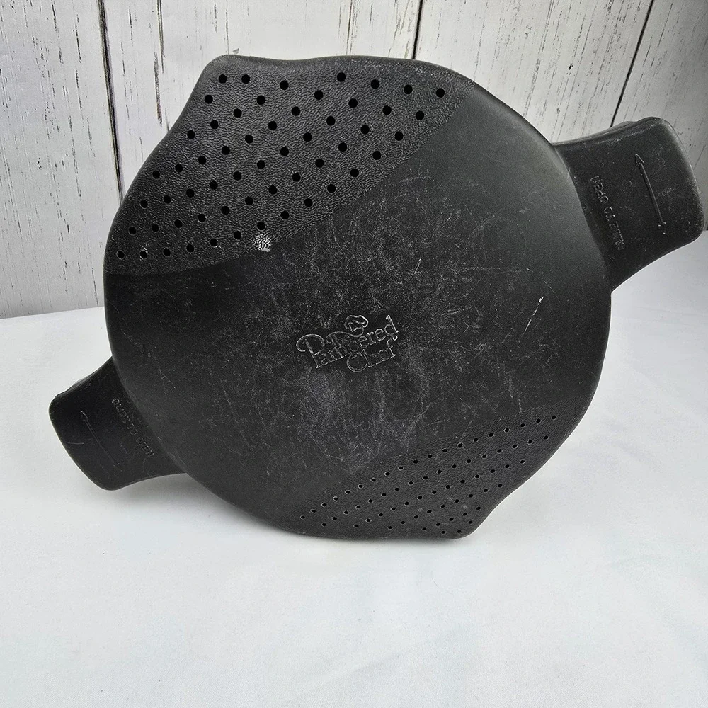 Pampered Chef Large 8 Cup 2 Qt Micro Cooker Microwave Steamer Strainer Lid Black